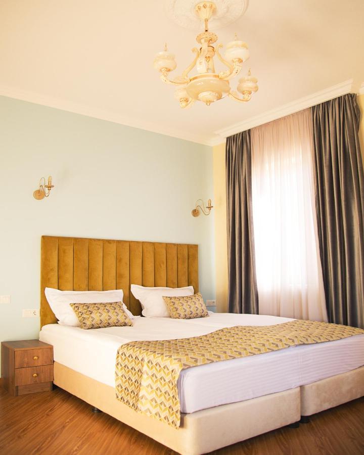 Phazisi Hotel Tiflis Exterior foto
